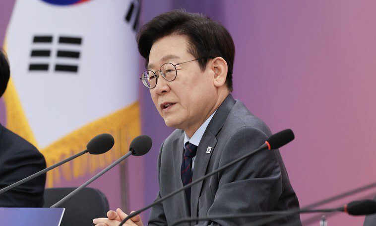 시끄러운데 |  집값 문제 대처 미흡 시 일본식 규제 분위기로 번질 수 있다