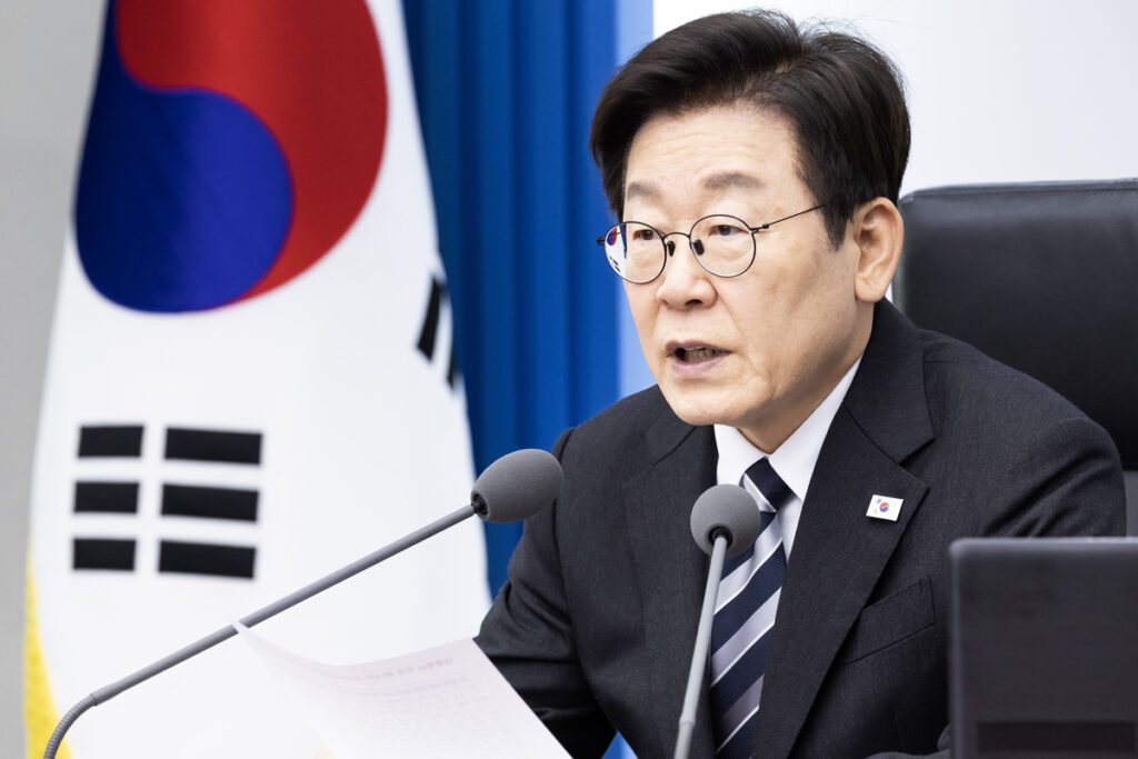 대통령이 말한 한·미 관세협상 |  금융시장 영향 신중 검토와 마감 시한 거리 두기